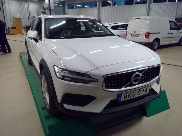 VOLVO V60 CROSS COUNTRY 2019 yv1zza8vcl1036828