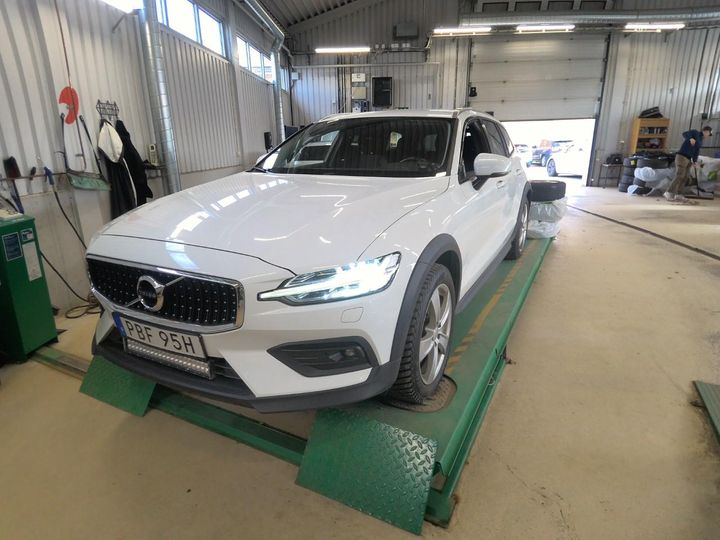 VOLVO V60 CROSS COUNTRY 2019 yv1zza8vcl1037345