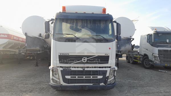 VOLVO FH 440 2014 yv2as02d1ea762372