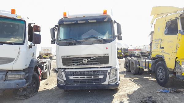 VOLVO FH 440 2014 yv2as02d8ea753040