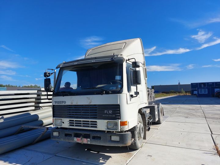 VOLVO FL12 1996 yv2f4b2a5ta257451