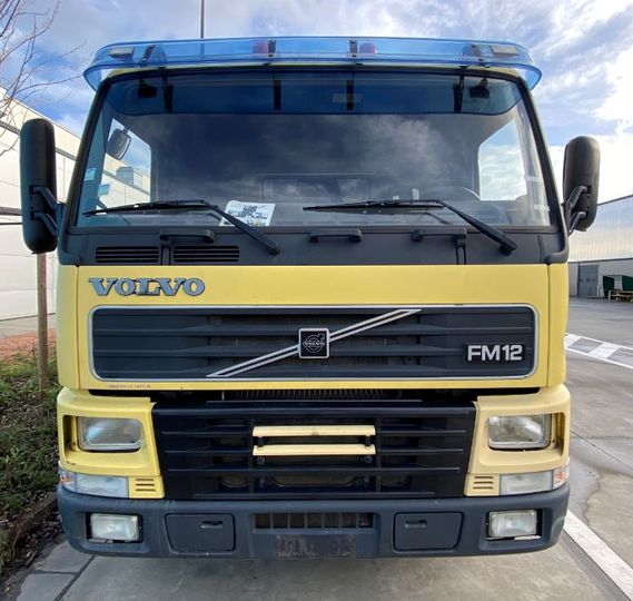 VOLVO FM12 2001 yv2j4dmd91a524018