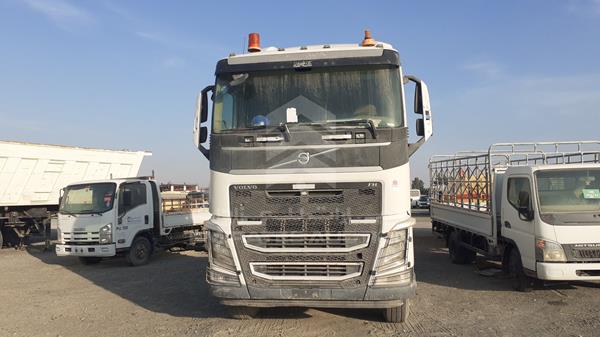 VOLVO FH 440 2014 yv2rs02d8ea767734