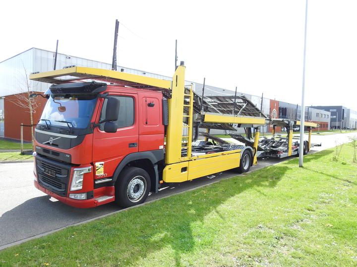 VOLVO FM 370 HEAVY LORRY 2017 yv2x922a6ha797405