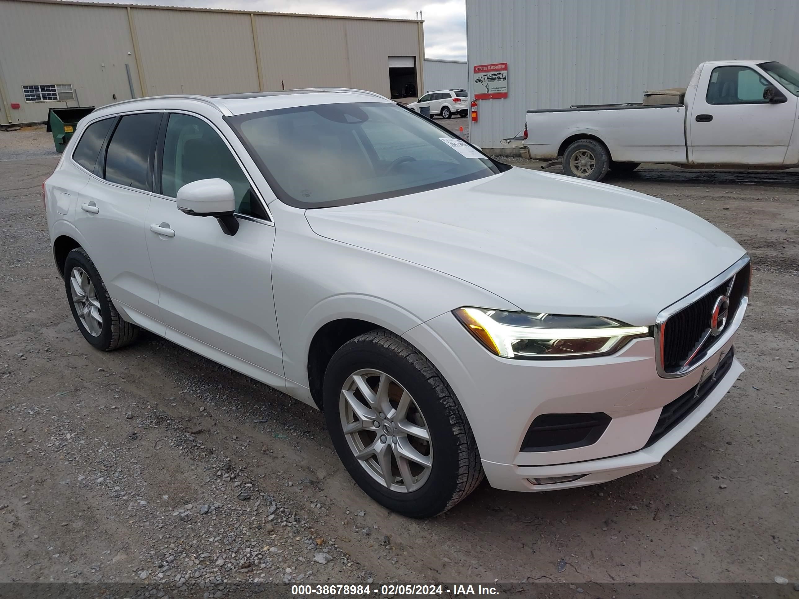 VOLVO XC60 2021 yv4102rk1m1737872