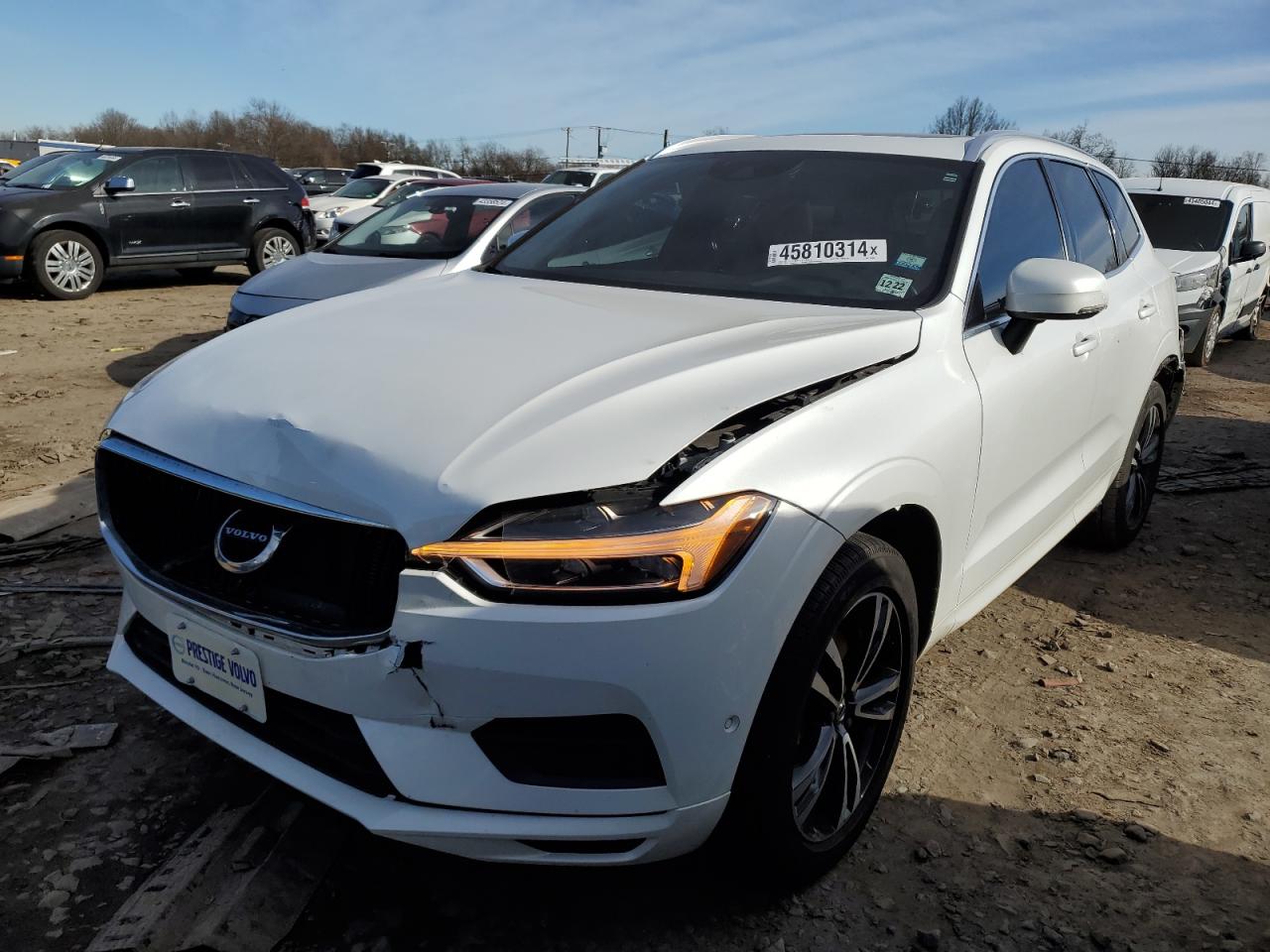 VOLVO XC60 2018 yv4102rk4j1041339