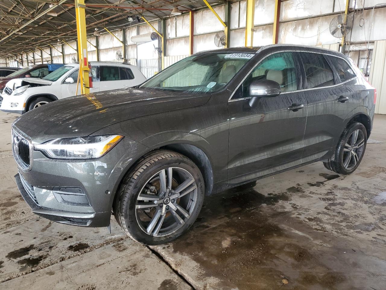 VOLVO XC60 2018 yv4102rk6j1049183