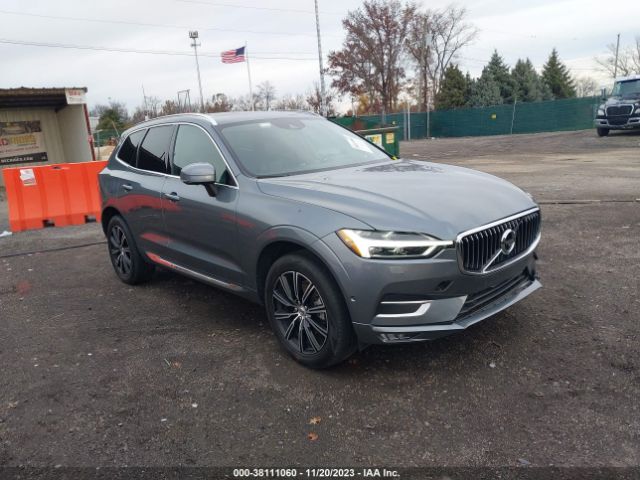 VOLVO XC60 2018 yv4102rl3j1053300