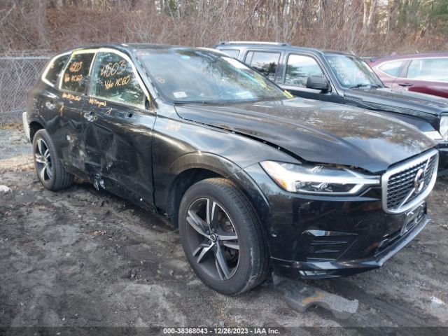 VOLVO XC60 2018 yv4102rm1j1034852