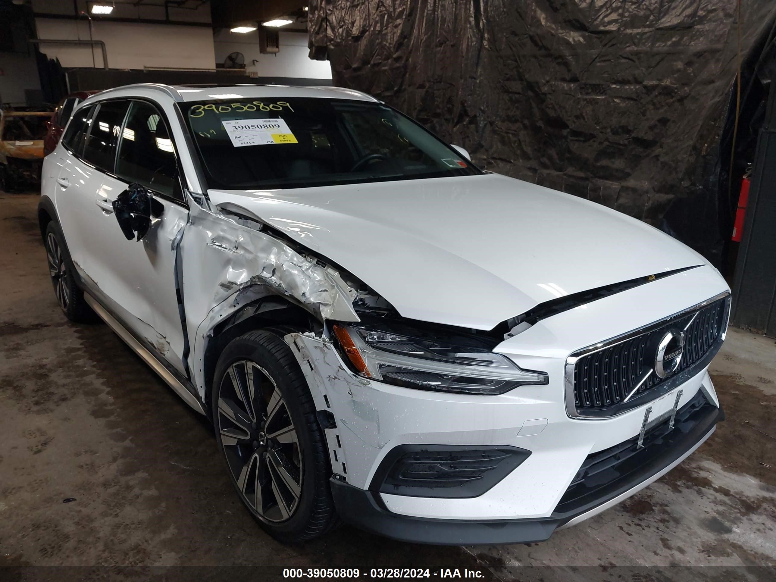 VOLVO V60 CROSS COUNTRY 2020 yv4102wk2l1045428