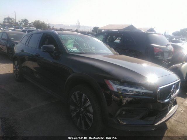 VOLVO V60 CROSS COUNTRY 2021 yv4102wk2m1069116