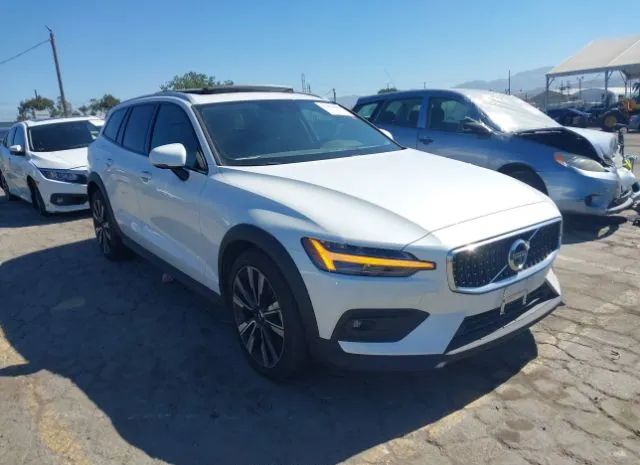 VOLVO V60 CROSS COUNTRY 2021 yv4102wk3m1072834