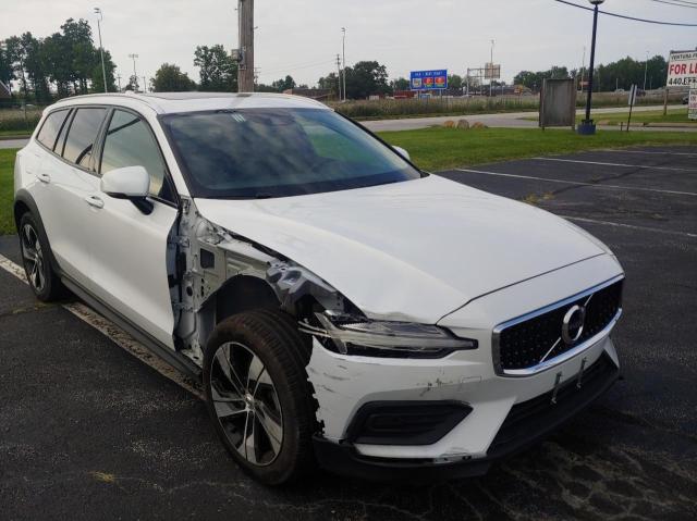 VOLVO V60 CROSS 2020 yv4102wk5l1048680