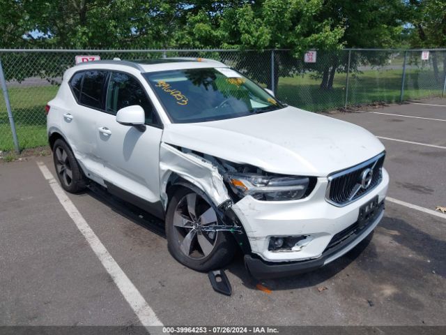 VOLVO XC40 2021 yv4162ukxm2492313