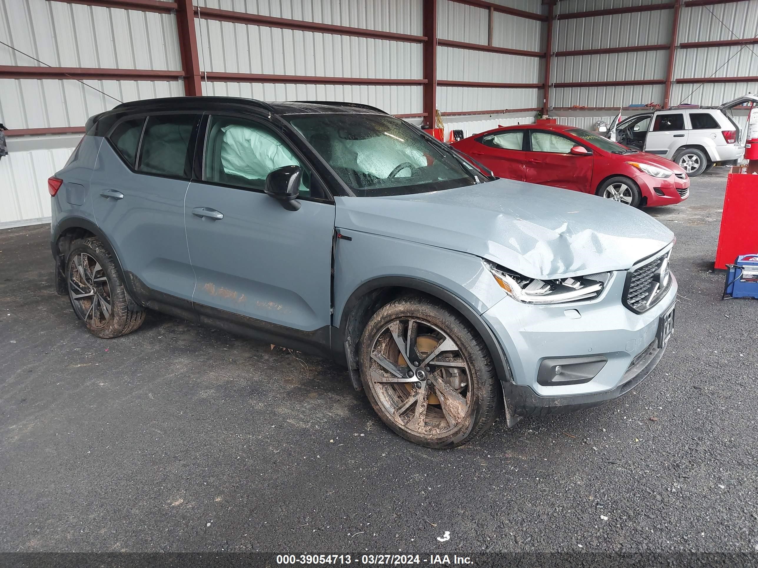 VOLVO XC40 2022 yv4162um0n2697481