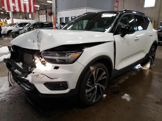 VOLVO XC40 T5 R- 2020 yv4162um3l2221478