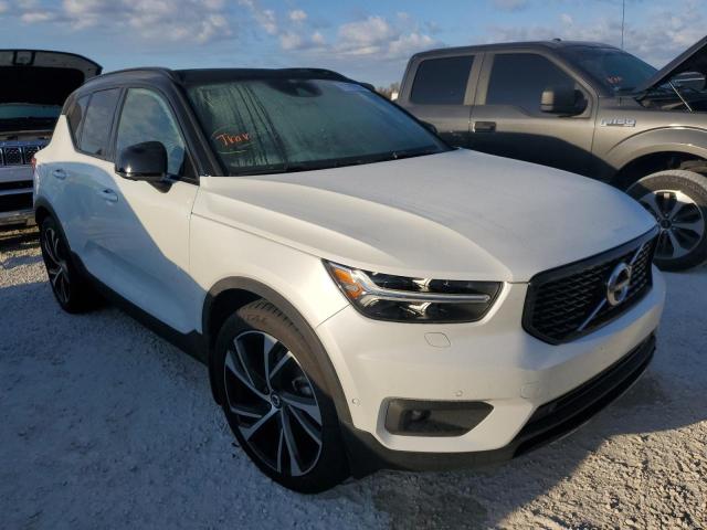 VOLVO XC40 T5 R- 2020 yv4162um4l2199295