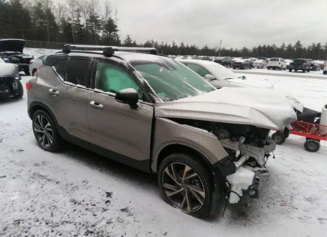 VOLVO XC40 2022 yv4162um4n2737108