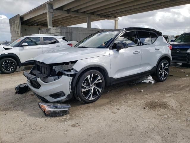 VOLVO XC40 T5 R- 2021 yv4162um5m2417925