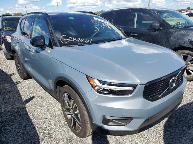 VOLVO XC40 T5 R- 2022 yv4162um5n2726277