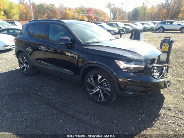 VOLVO XC40 2022 yv4162um5n2789878