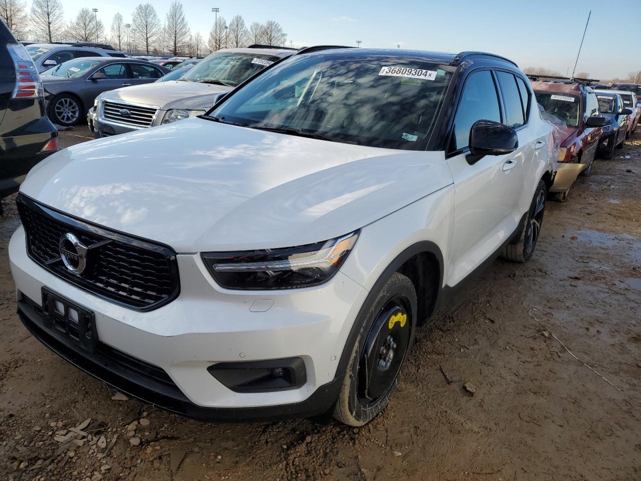 VOLVO XC40 2022 yv4162um9n2655505