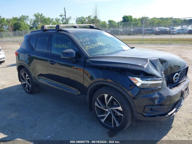 VOLVO XC40 2022 yv4162um9n2735340