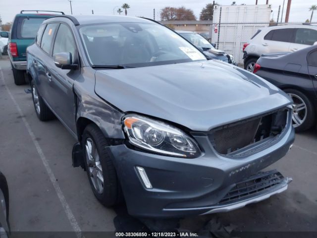 VOLVO XC60 2017 yv440mdj4h2119985