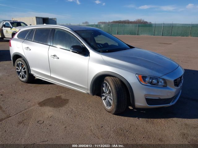 VOLVO V60 CROSS COUNTRY 2018 yv440mwk7j2056120