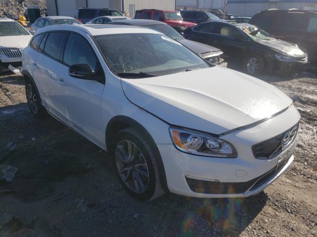 VOLVO V60 CROSS 2017 yv440mwkxh1025847