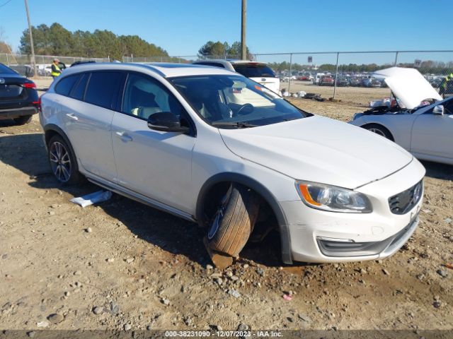 VOLVO V60 CROSS COUNTRY 2016 yv4612hk2g1003122