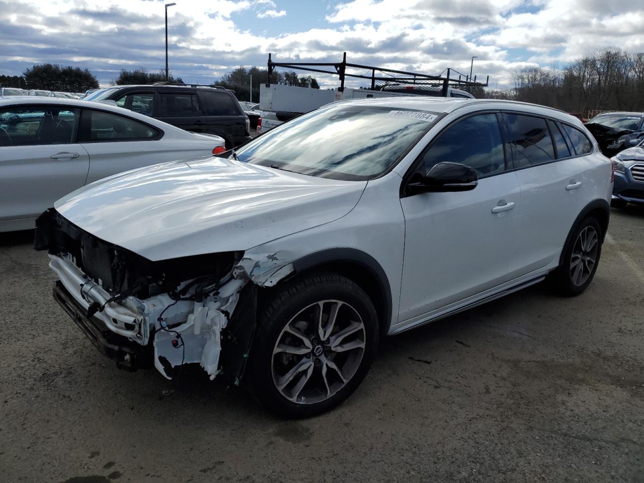 VOLVO V60 2016 yv4612hk8g1003139