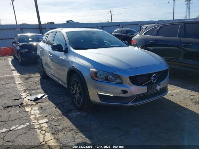 VOLVO V60 2015 yv4612hkxg1003384