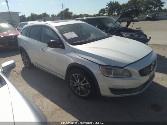 VOLVO V60 CROSS COUNTRY 2015 yv4612hm3f1001623