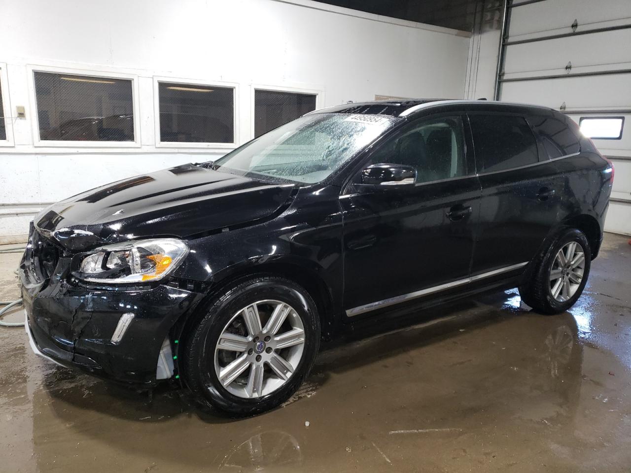 VOLVO XC60 2016 yv4612rk1g2784904