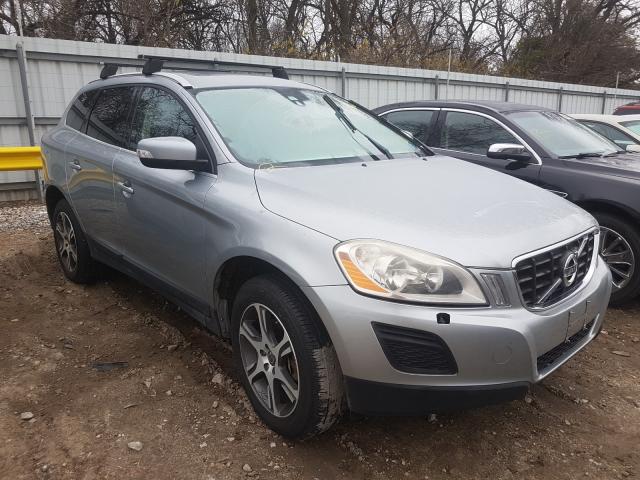 VOLVO XC60 T6 2011 yv4902dz1b2152448