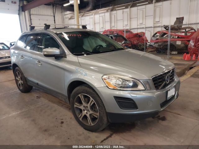 VOLVO XC60 2013 yv4902dz4d2442511