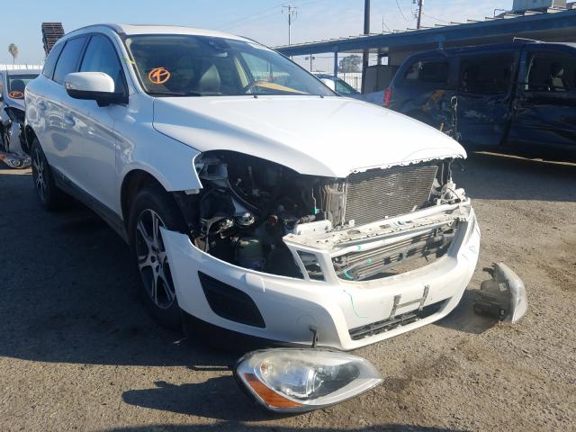 VOLVO XC60 T6 2013 yv4902dz7d2389383