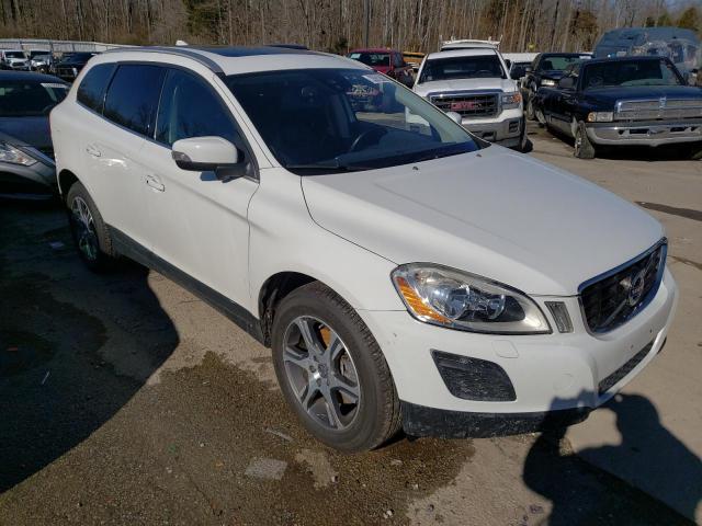 VOLVO XC60 T6 2013 yv4902dz7d2452014