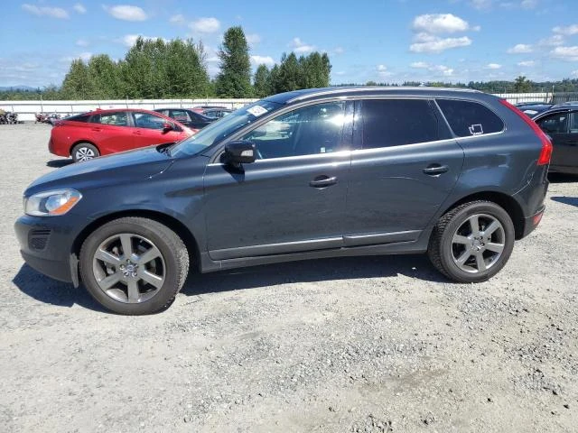 VOLVO XC60 T6 2013 yv4902dz9d2456100