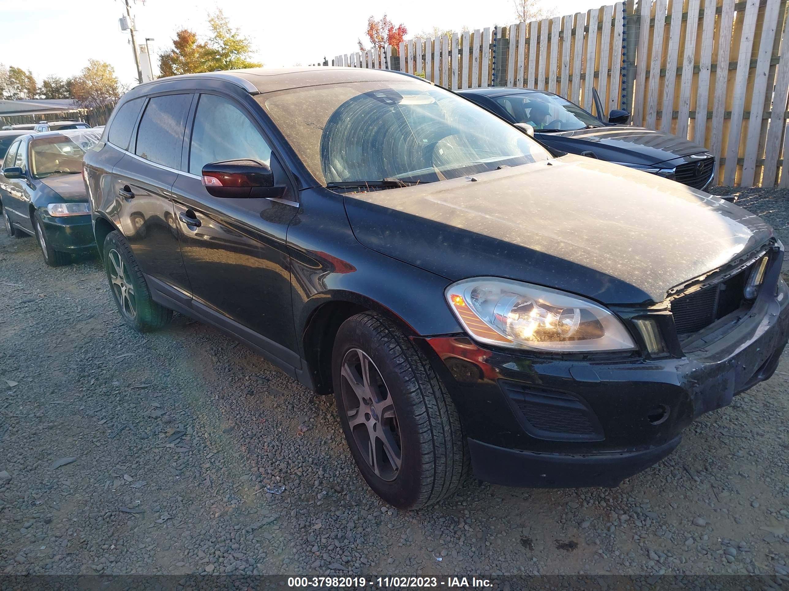 VOLVO XC60 2013 yv4902dz9d2457571