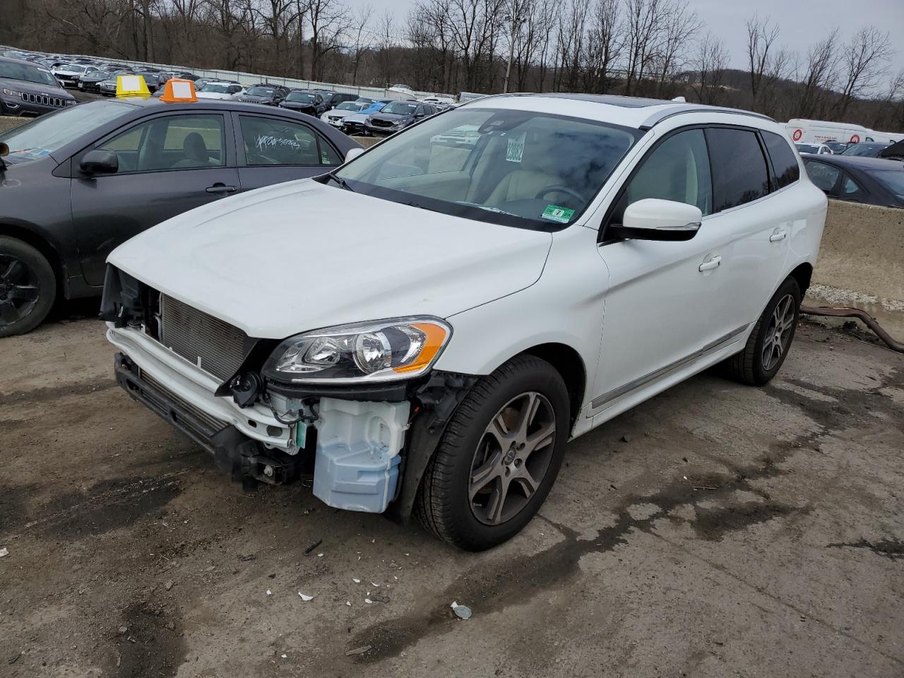 VOLVO XC60 2015 yv4902rb9f2625885