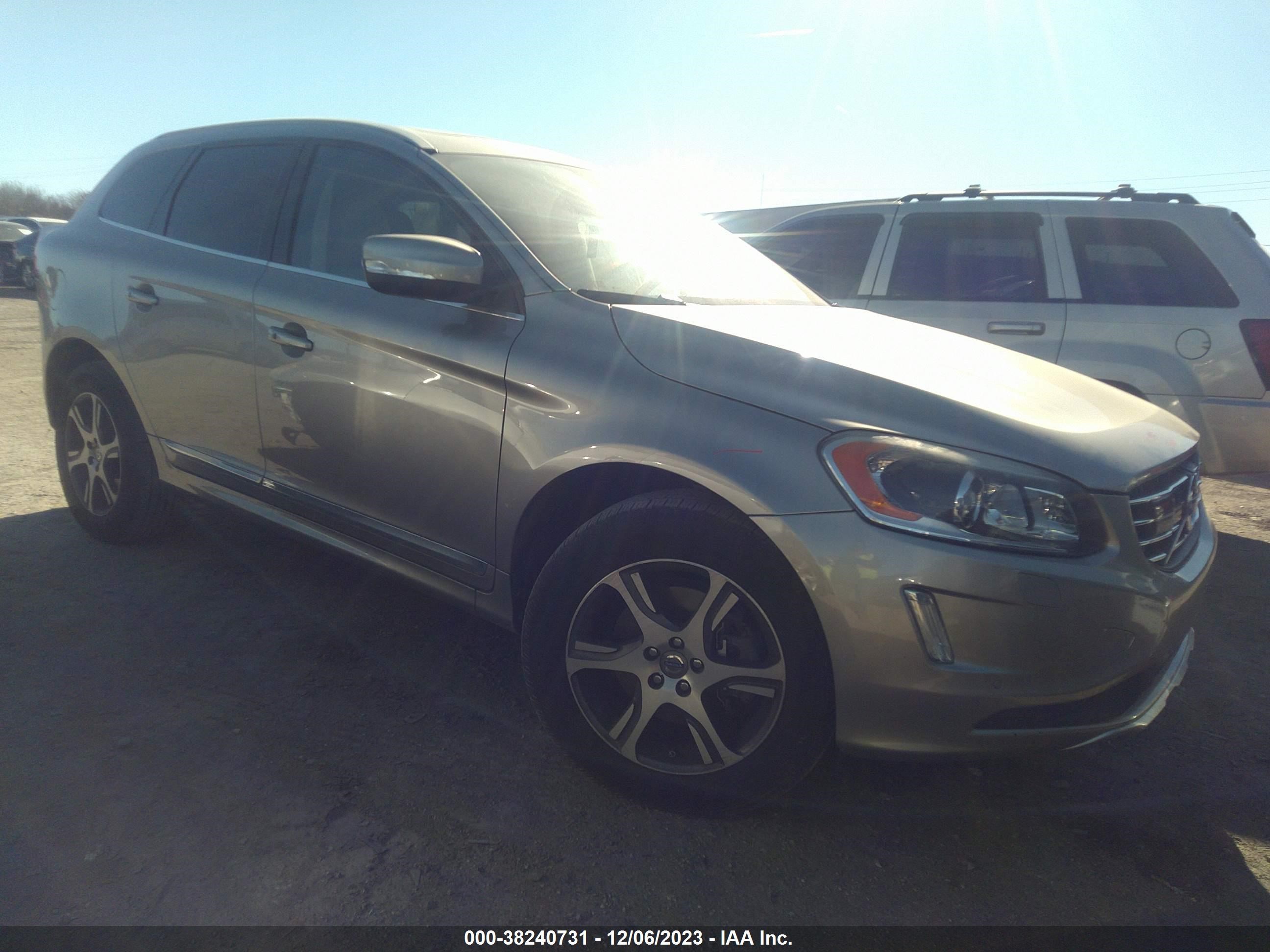 VOLVO XC60 2015 yv4902rc6f2599979