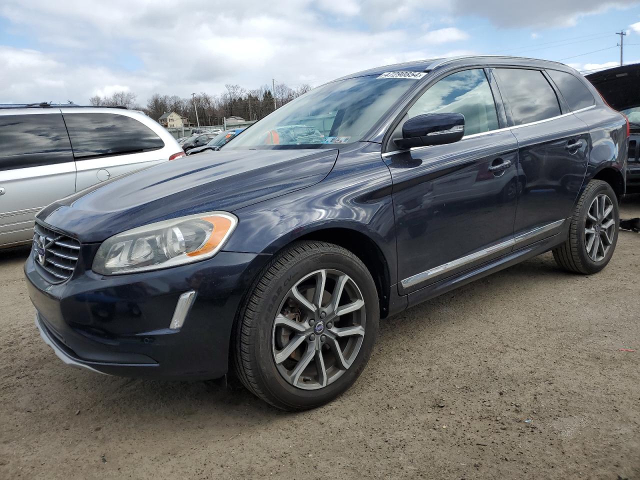 VOLVO XC60 2016 yv4902rk0g2784554