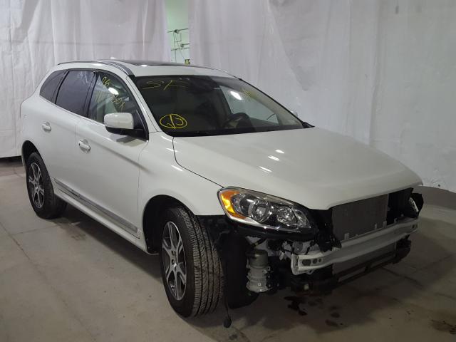 VOLVO XC60 T6 PR 2015 yv4902rk2f2707716