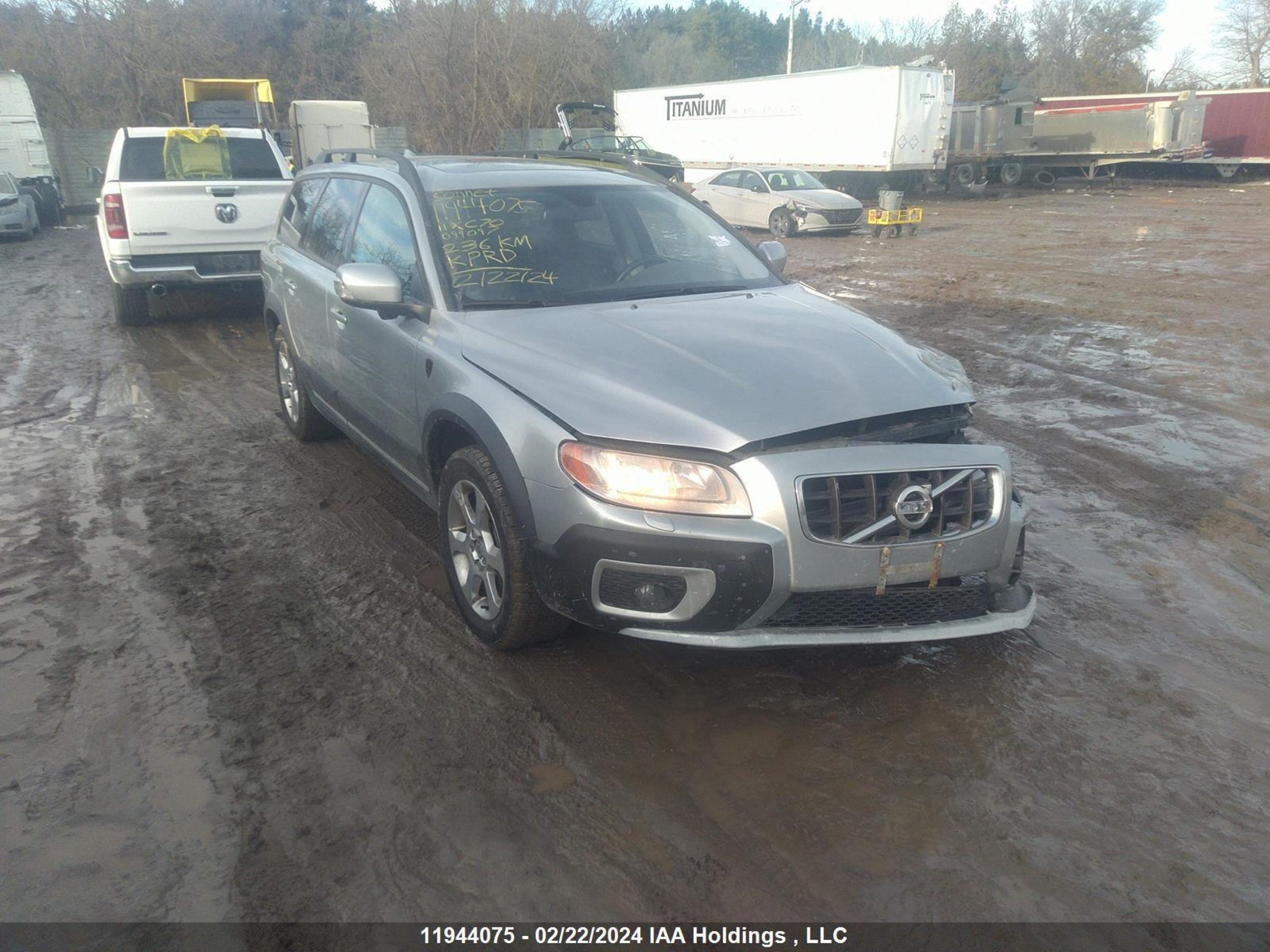 VOLVO XC70 2011 yv4952bz3b1099097