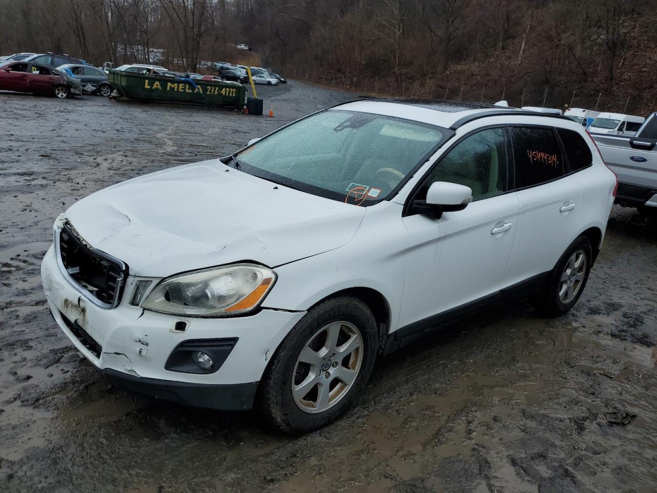 VOLVO XC60 2010 yv4960dz8a2113261