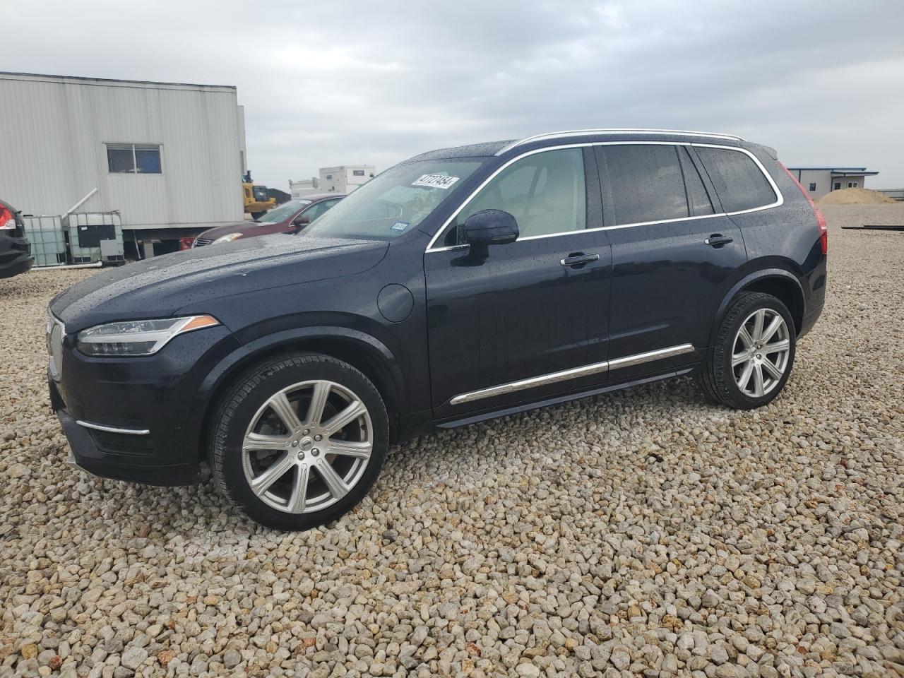 VOLVO XC90 2017 yv4bc0pl5h1120802