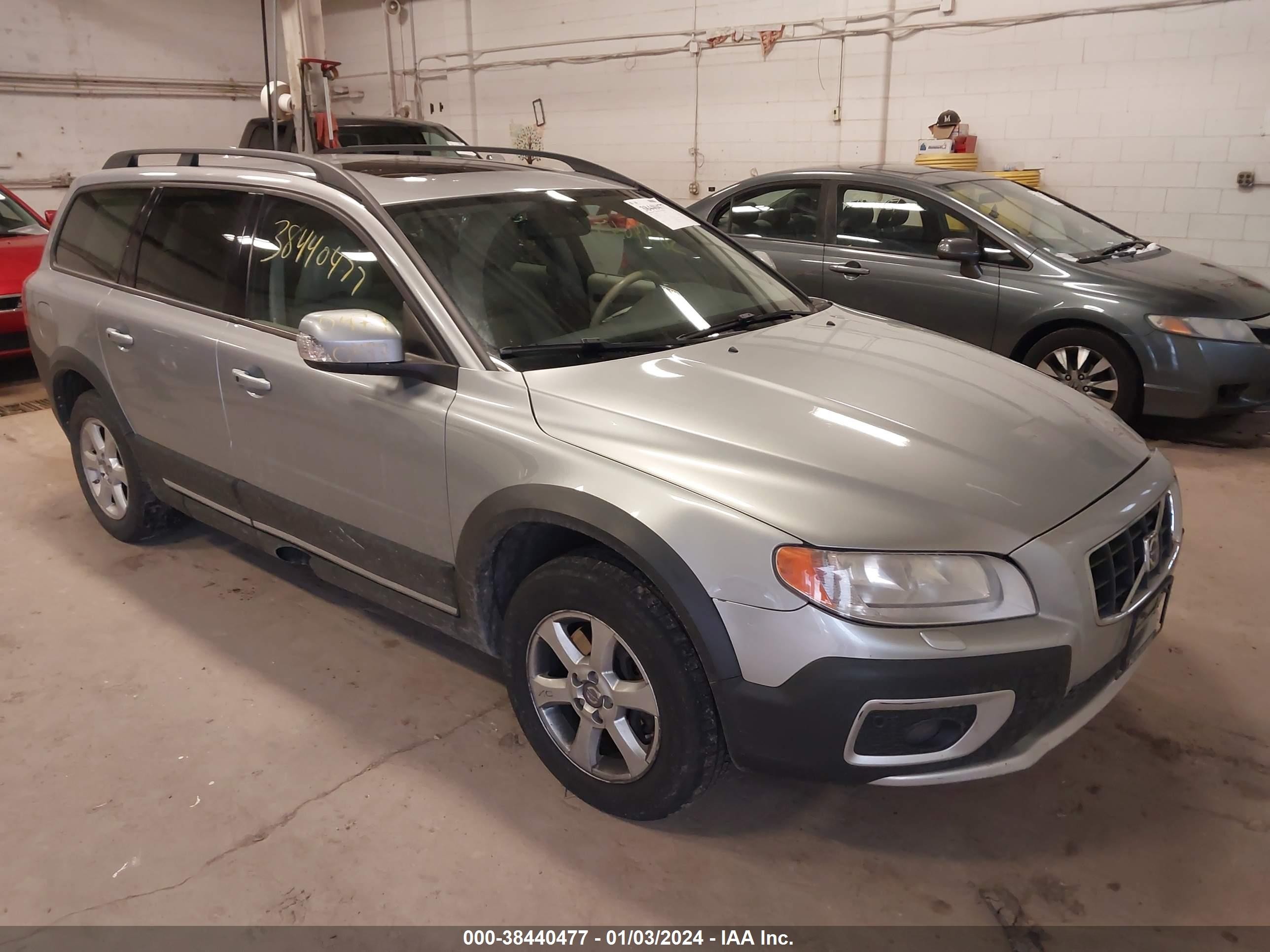 VOLVO XC70 2008 yv4bz982281028152