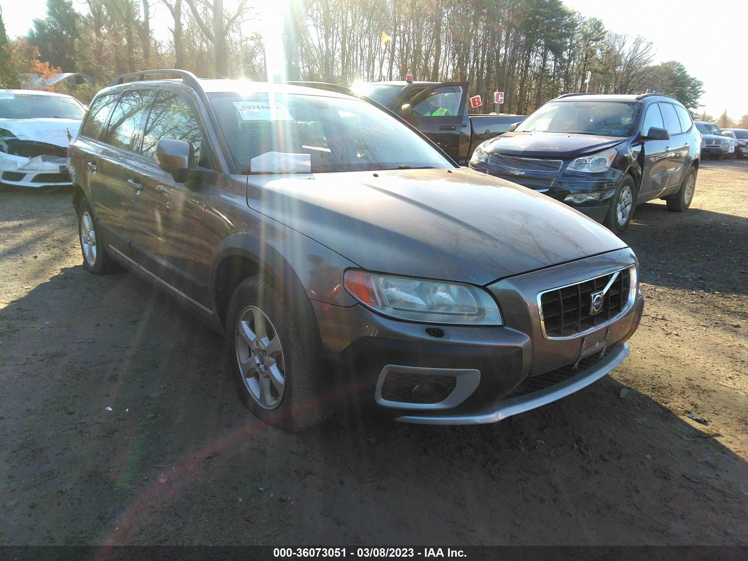 VOLVO XC70 2008 yv4bz982581006145